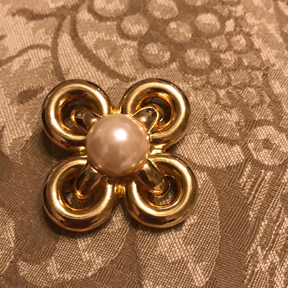 Joan Rivers Pin